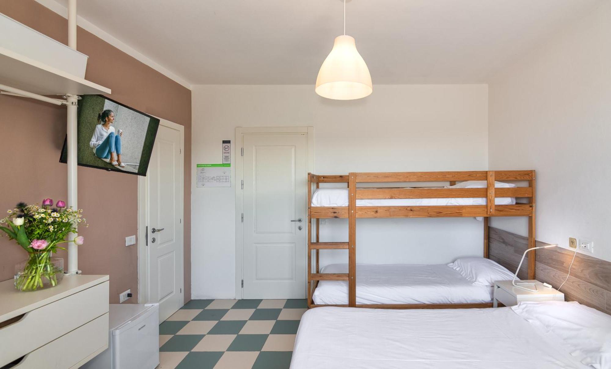 Hotel Happy Marina di Pietrasanta Exterior photo