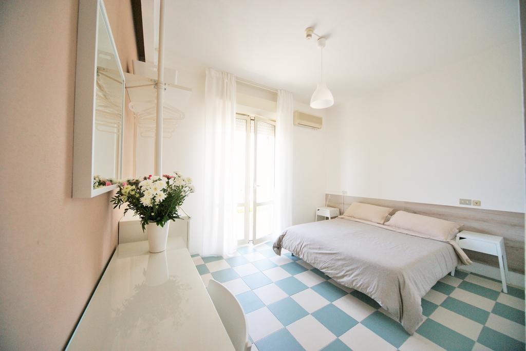 Hotel Happy Marina di Pietrasanta Exterior photo